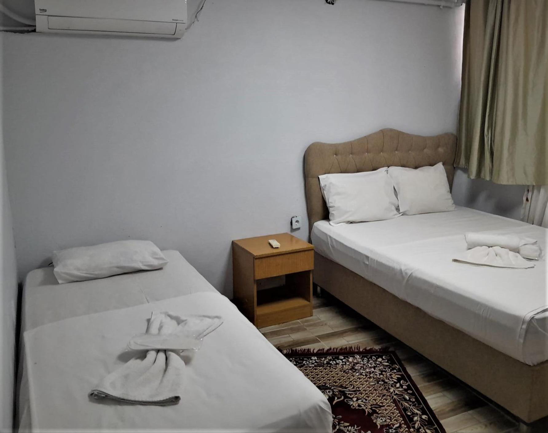 Oezyurt Hotel - Istanbul — Photos 1
